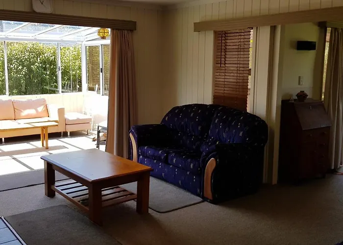 Harmonious Social Retreat Holiday home